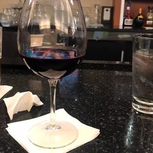 Meet your Posher, Carolina